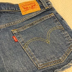 Levi’s 501 Cutoff Shorts